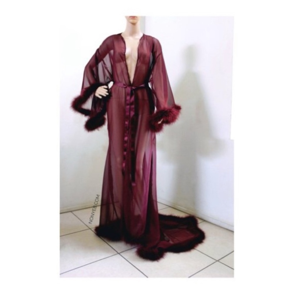 Sheer robe with faux fur trimming
